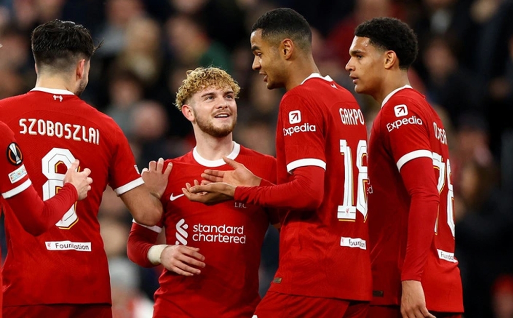 Liverpool giành vé vào tứ kết Europa League với chiến thắng thuyết phục
