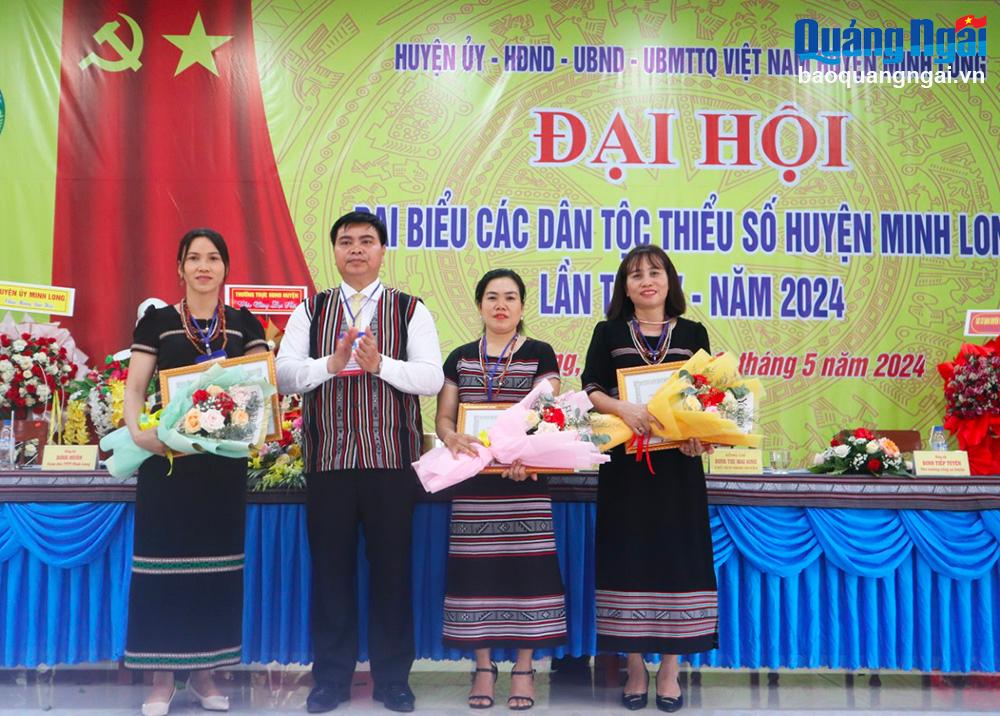 Đại hội đại biểu các dân tộc thiểu số huyện Minh Long 