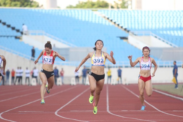 "Nữ hoàng tốc độ" Tú Chinh phá kỷ lục SEA Games 30