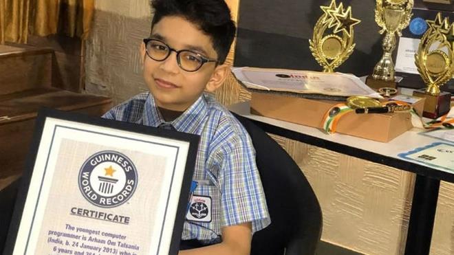 Bé trai 6 tuổi trở thành lập trình viên trẻ nhất thế giới