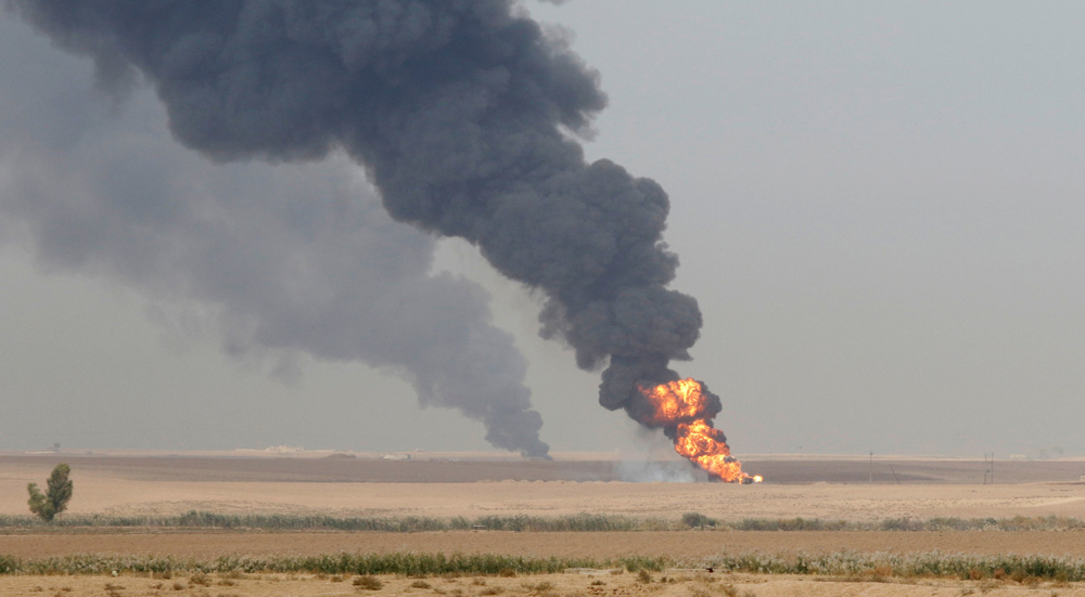 Hai giếng dầu bị đánh bom ở Iraq, chưa rõ con số thương vong