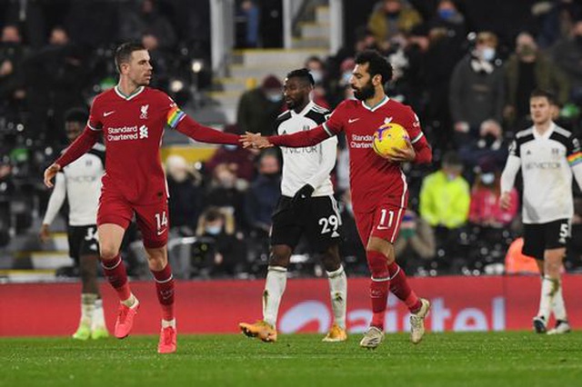 Vất vả hòa Fulham, Liverpool lỡ cơ hội giành ngôi đầu bảng