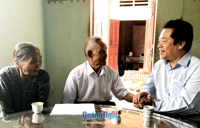 Phó Chủ tịch UBND tỉnh Võ Phiên: Thăm, chúc Tết các gia đình chính sách tiêu biểu