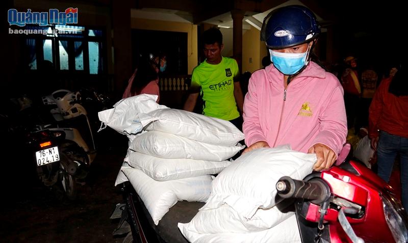 Phân bổ hơn 1.240 tấn gạo hỗ trợ nhân dân trong dịp Tết Nguyên đán Tân Sửu