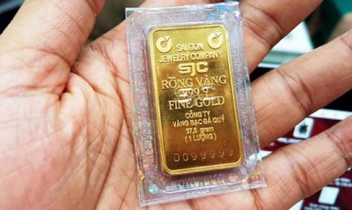 Tiếp tục lao dốc hơn nửa triệu đồng/lượng, vàng trong nước về mốc 66 triệu