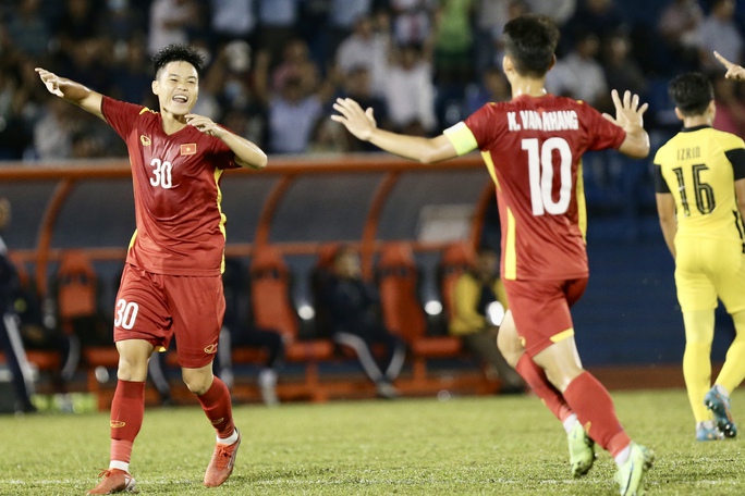 Thắng ĐKVĐ Đông Nam Á, U19 Việt Nam đăng quang Giải U19 Quốc tế 2022
