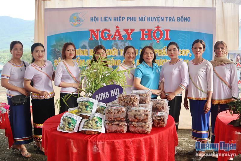 Trưng bày, giới thiệu sản phẩm đặc trưng của huyện Trà Bồng