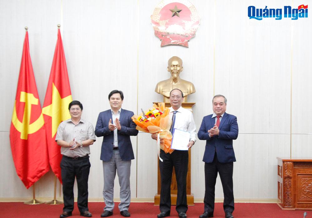 Đồng chí Nguyễn Quốc Việt được bổ nhiệm giữ chức Chánh Văn phòng UBND tỉnh