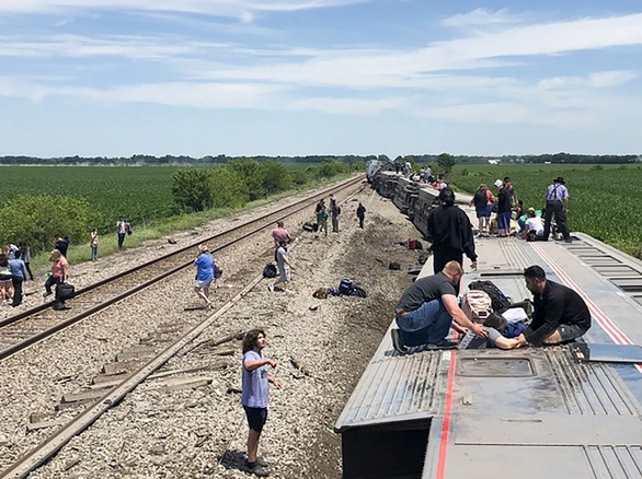 3 người chết, hơn 200 người bị thương do xe lửa tông xe tải ở Mỹ