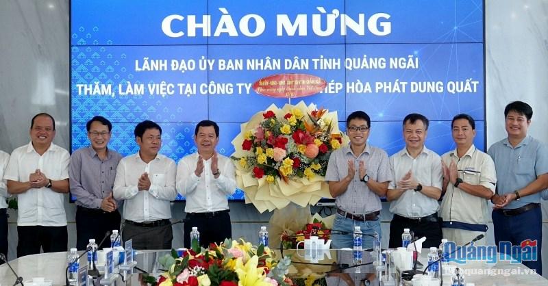 Chủ tịch UBND tỉnh Đặng Văn Minh thăm, chúc mừng các doanh nghiệp nhân Ngày Doanh nhân Việt Nam