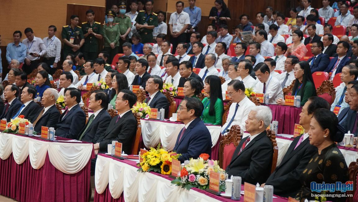 Bí thư Tỉnh ủy Bùi Thị Quỳnh Vân dự Lễ kỷ niệm 100 năm Ngày sinh Thủ tướng Võ Văn Kiệt
