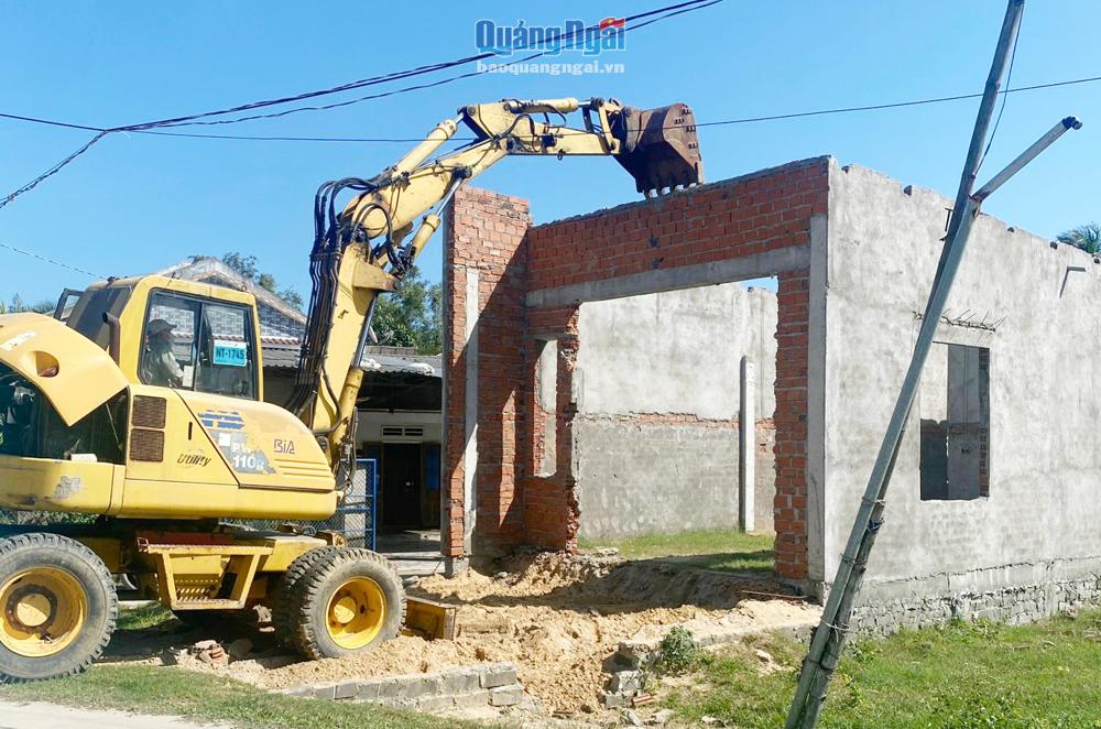 Bình Sơn: Xử lý triệt để tình trạng xây dựng nhà ở trái phép